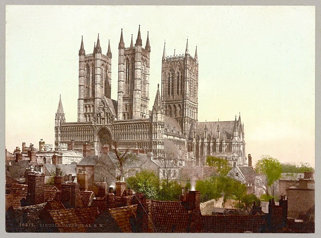Lincoln Cathedral, southwest aspect. Photocrom Print, c.1890-1906. Library of Congress reproduction no. LC-DIG-ppmsca-52397.