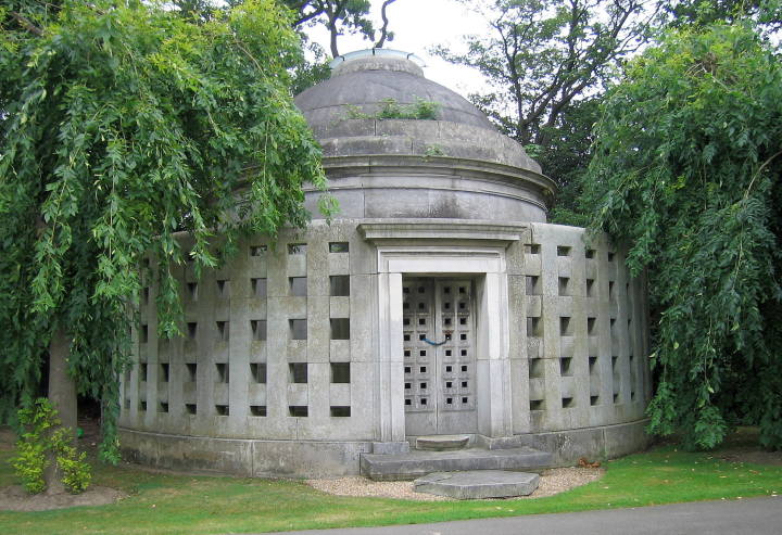 Philipson Mausoleum, Golders Green Crematorium