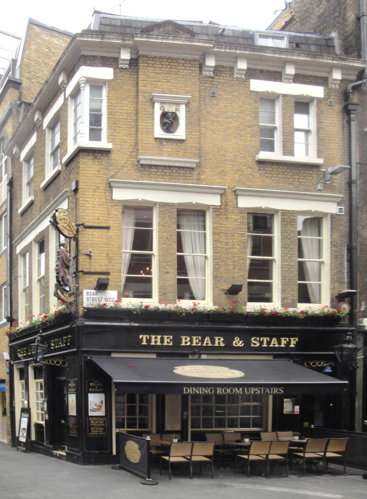 The Black Friar Pub
