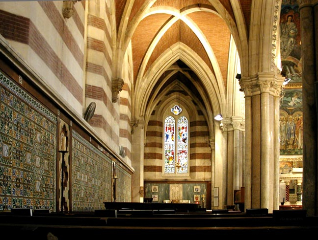 Iglesia de San Pablo  dentro de las murallas