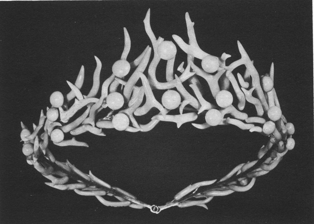 Tiara of branch coral and coral beads