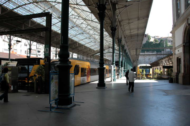 The waiting room, Central Station, Porto, Portugal