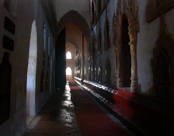 Ananda Pahto,  Bagan, Burma [Myanmar]. 