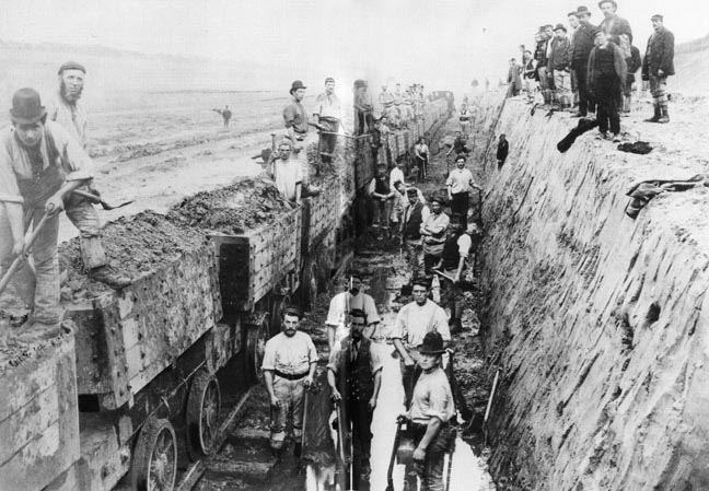 Wagon-fillers, Manchester Ship Canal, 1880s