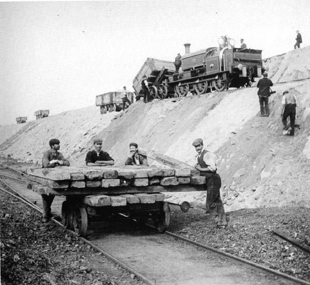 Tipping, Great Central Railway, 1890s.