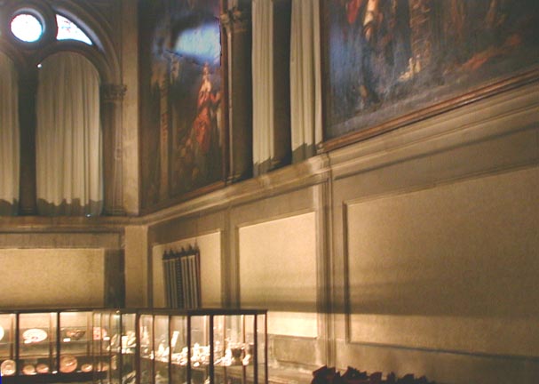 The location of Tintoretto's The Annunciation in the lower hall of the Scuola Grande di San Rocco.
