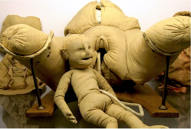 Birthing machine of Madame de Coudray