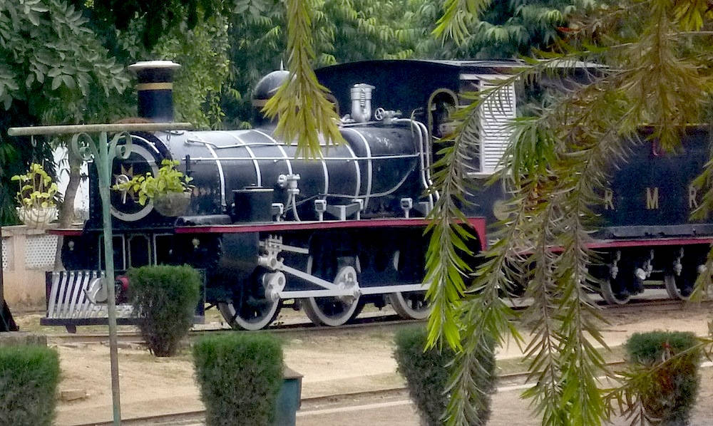 F734