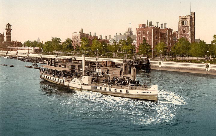 The steam paddlewheeler Boadiciea near Lambeth Palace