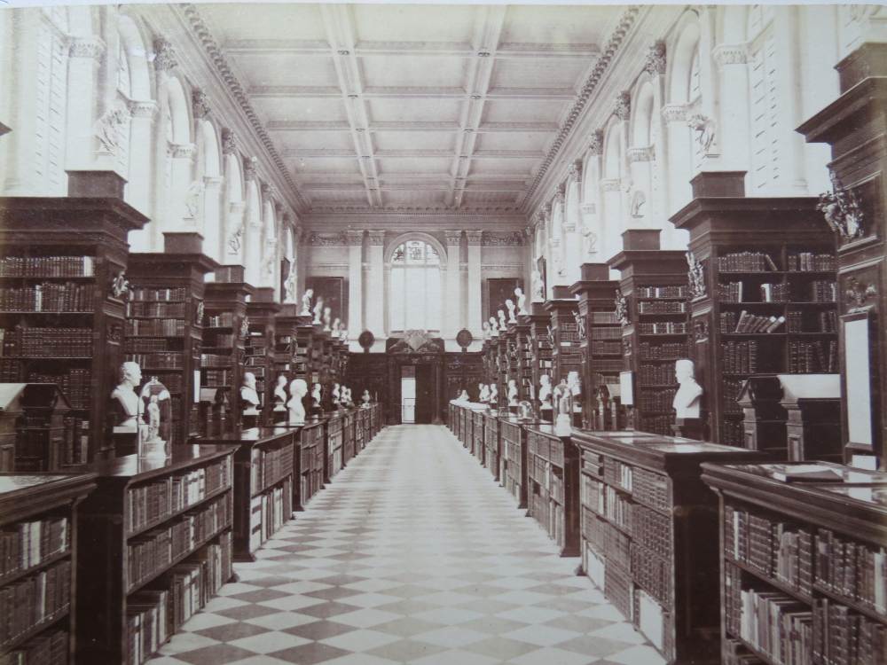 Wren Library (exterior)