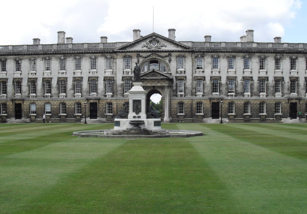 Kings's College, Courtyard
