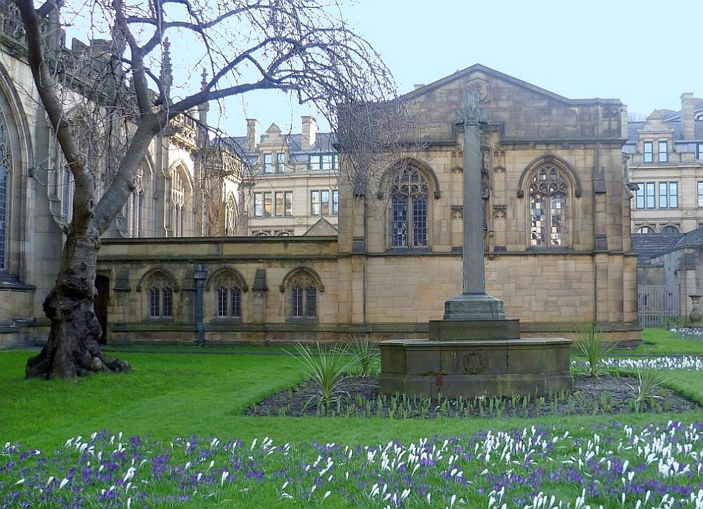Extension on the southern side of Manchester Cathedral, by Basil Champneys
