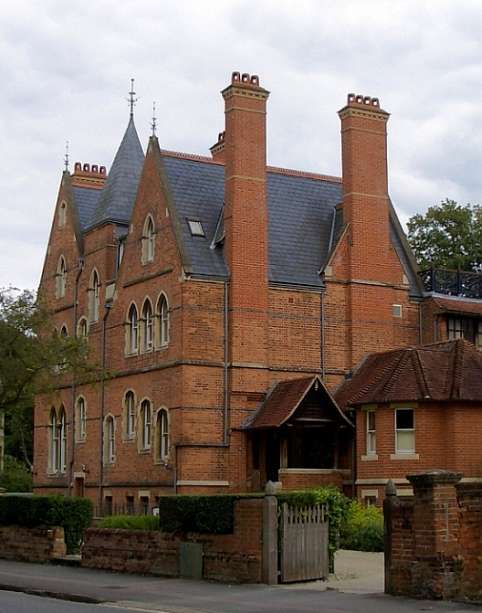 Detached house in Norham Gardens, North Oxford, by Frederick Codd