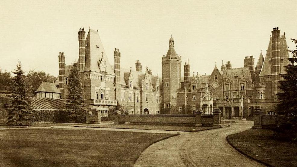 Sepia photograph of the main building reproduced in the 1908 Catalogue