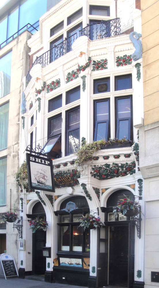 The Black Friar Pub