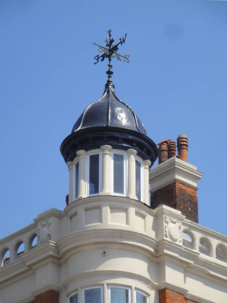 The Black Friar Pub