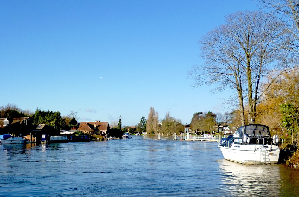 The Thames by The Swan Today