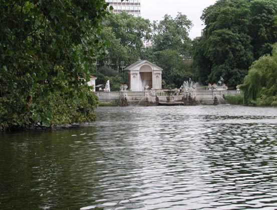 towards the serpentine