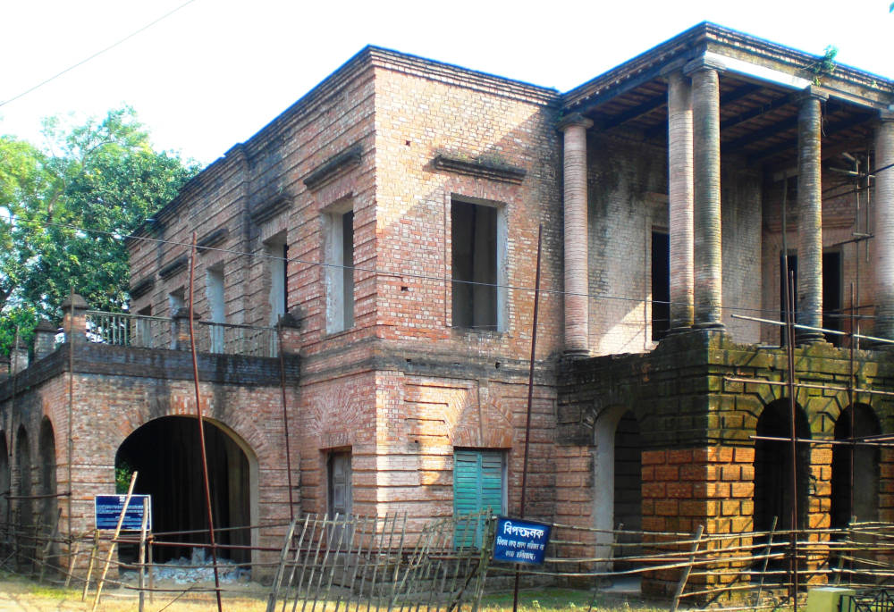 Hastings House in Alipore